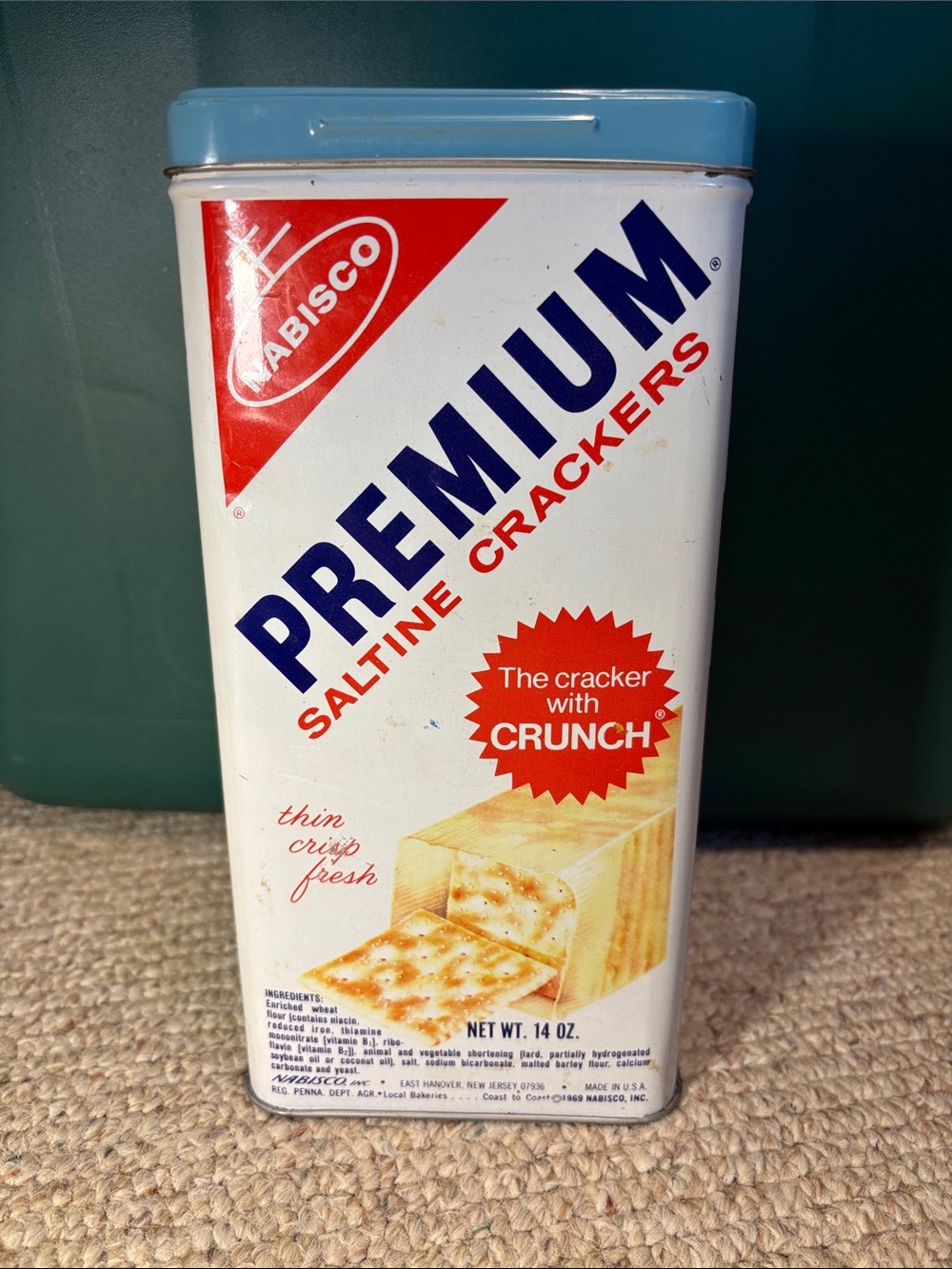 Nabisco Premium Saltine Crackers Tin - White & Light Blue
